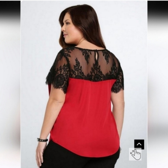 LIKE NEW TORRID Lace Inset Satin Blouse size 2 - Picture 2 of 5